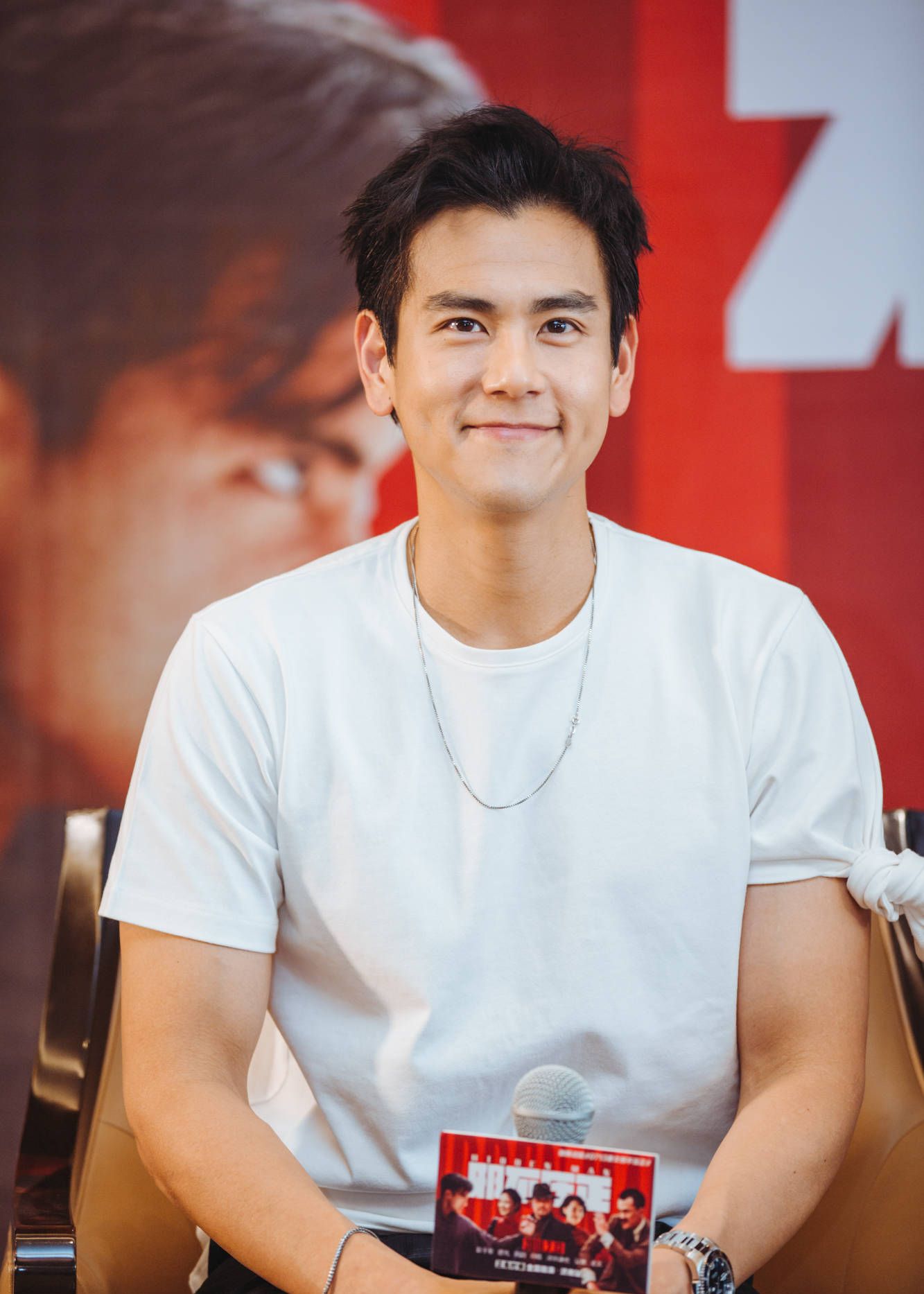 彭于晏手机壁纸合集 | 阳光型男与实力演员的完美定格